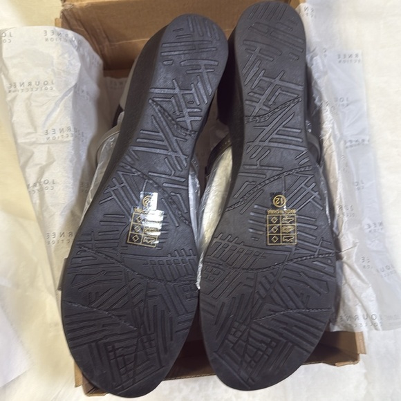 Journee Collection Women’s Trayle Wedge Sandals- Grey- 12 Wide - Picture 8 of 11